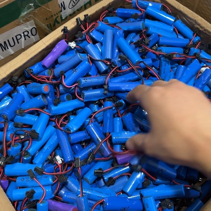 桑蚕丝14500电池10个带充电器