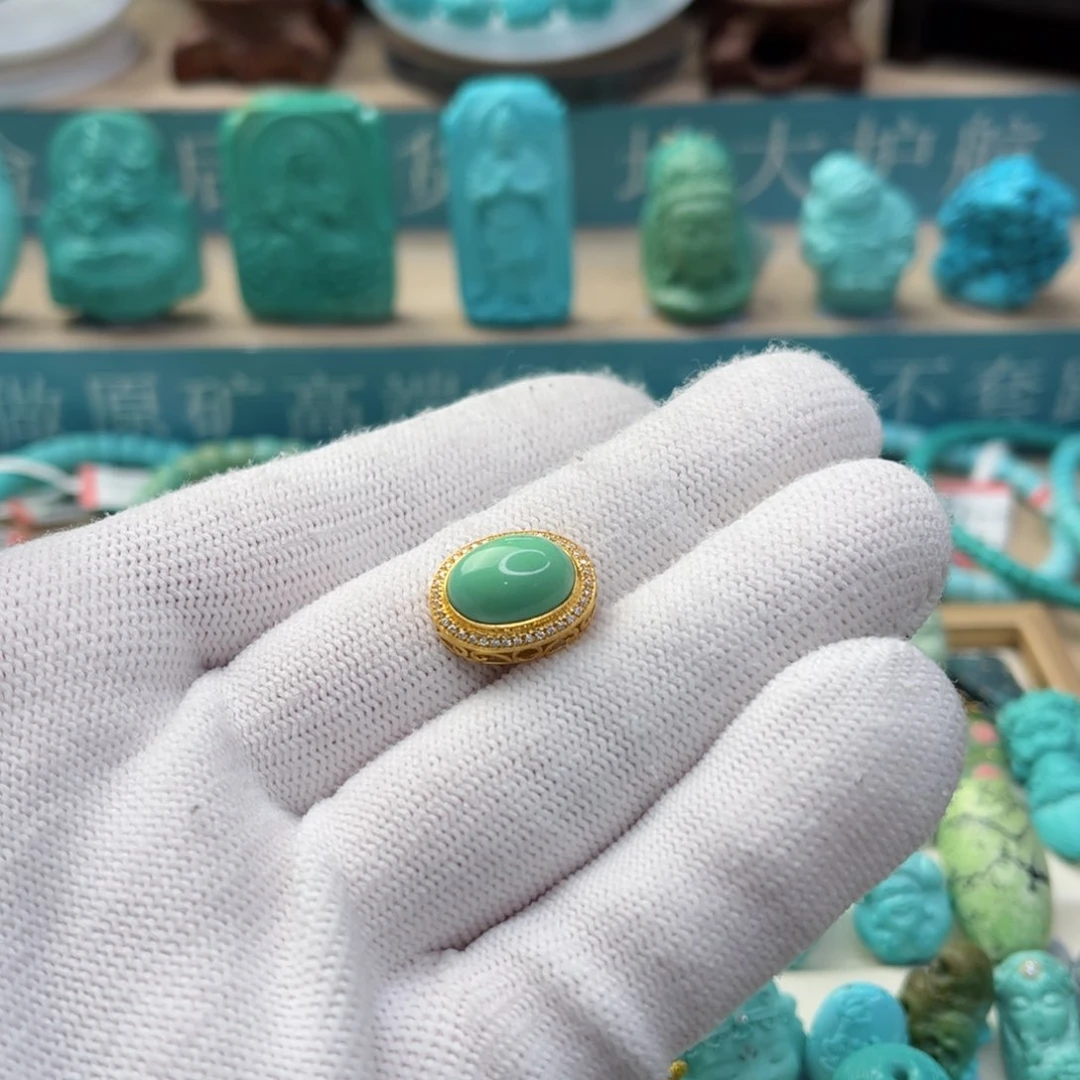 绿松石配饰18K金镶嵌
