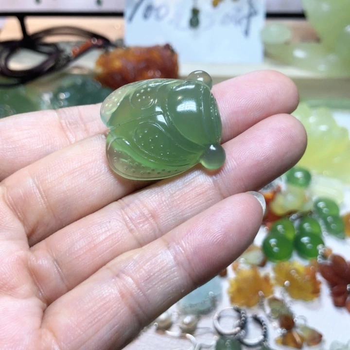 【闪购商品】蛇纹石玉耳环未镶嵌称****ʔ