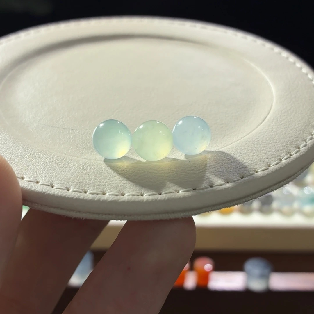 定制翡翠未镶嵌卡7.7左右打包价