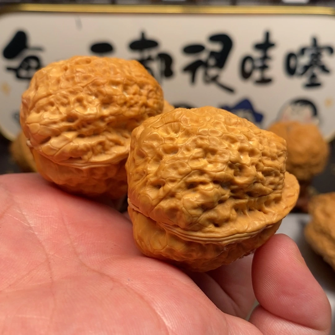 文玩核桃吊坠上古金蝉