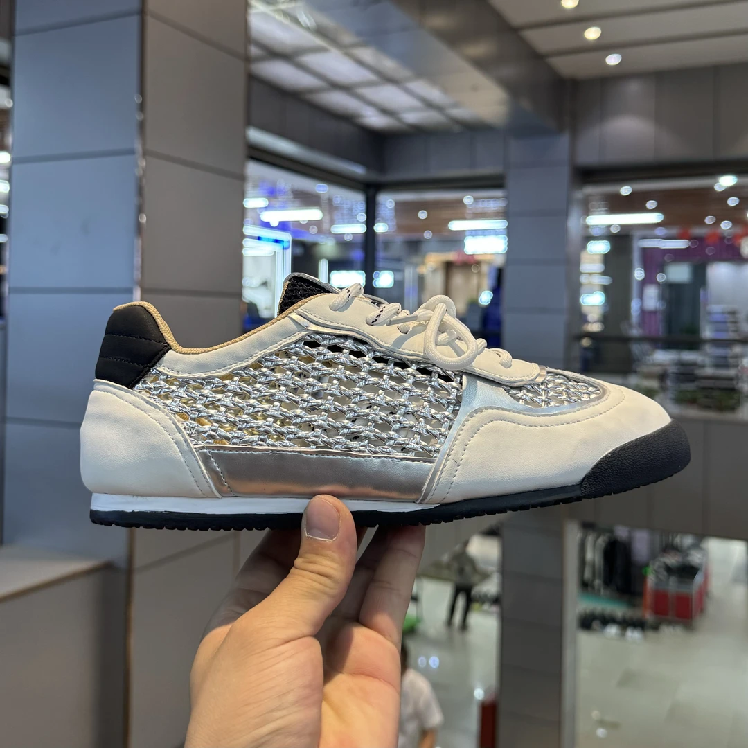 男鞋夏季新款透气镂空网面时尚百搭洋气舒适开车软底运动休闲板鞋