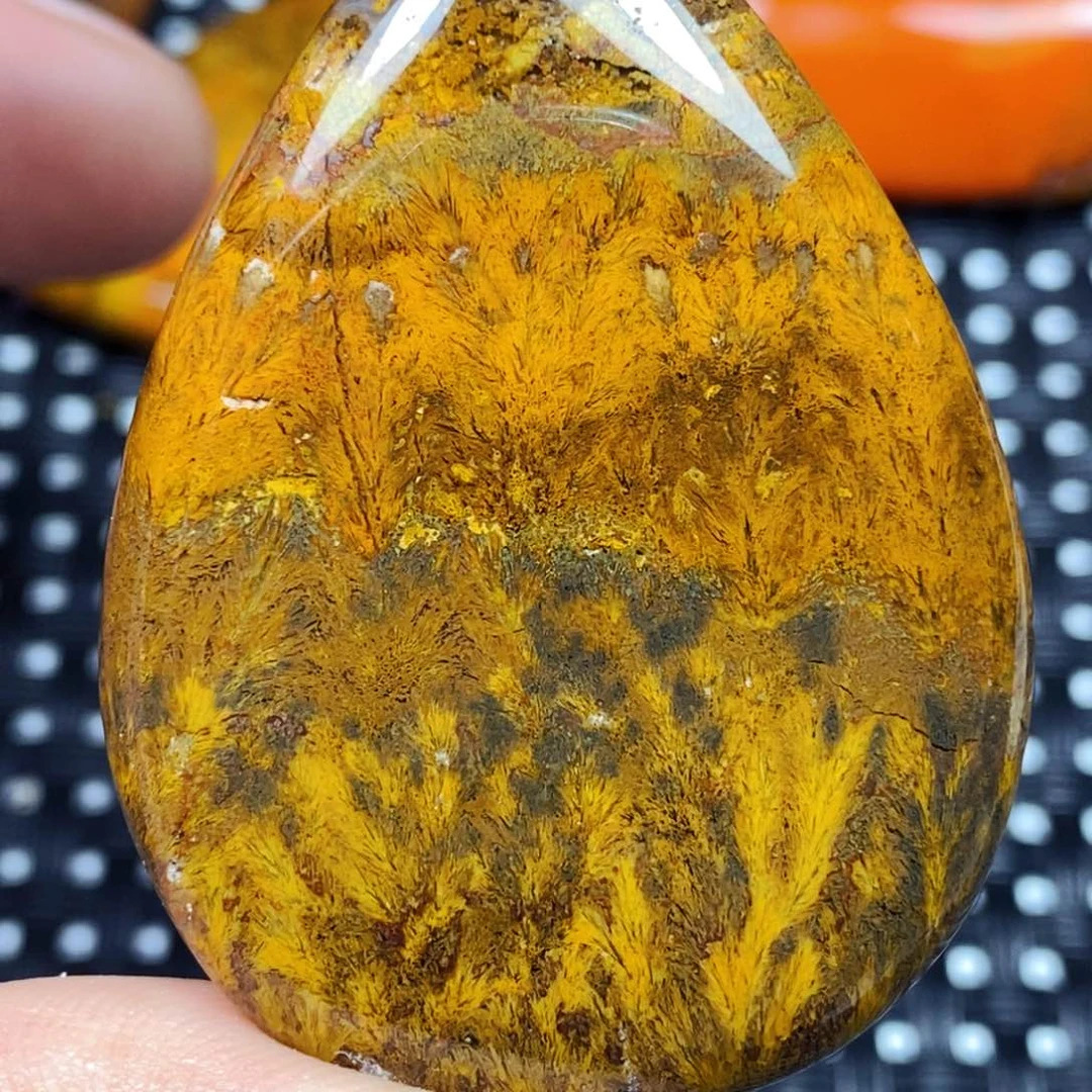未镶嵌颈饰玛瑙/玉髓灰****发