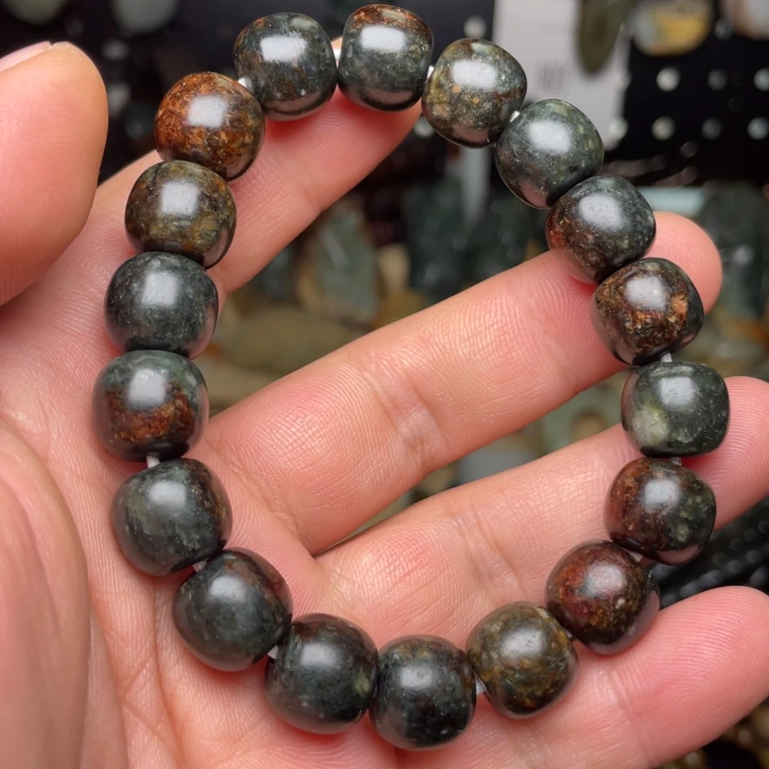 岫岩河磨玉（透闪石质玉）未镶嵌颈饰13×11福利