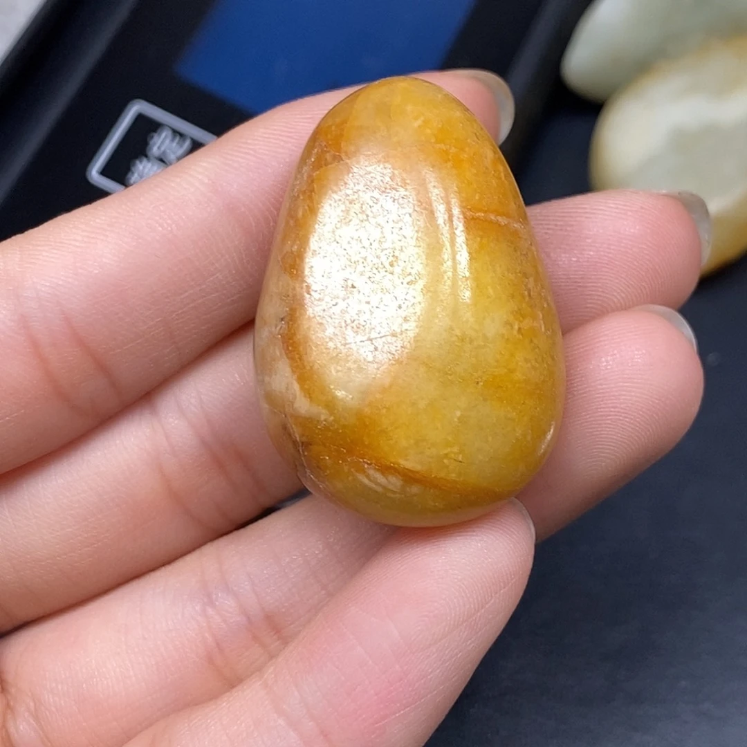 和田玉（糖玉）未镶嵌挂件