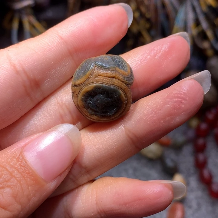 玛瑙/玉髓未镶嵌珠宝半成品