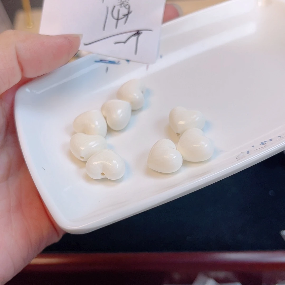 水晶珠宝半成品未镶嵌133 。