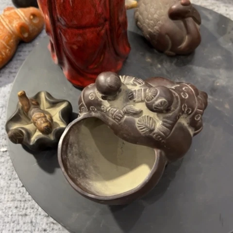 紫砂摆件陶瓷制品
