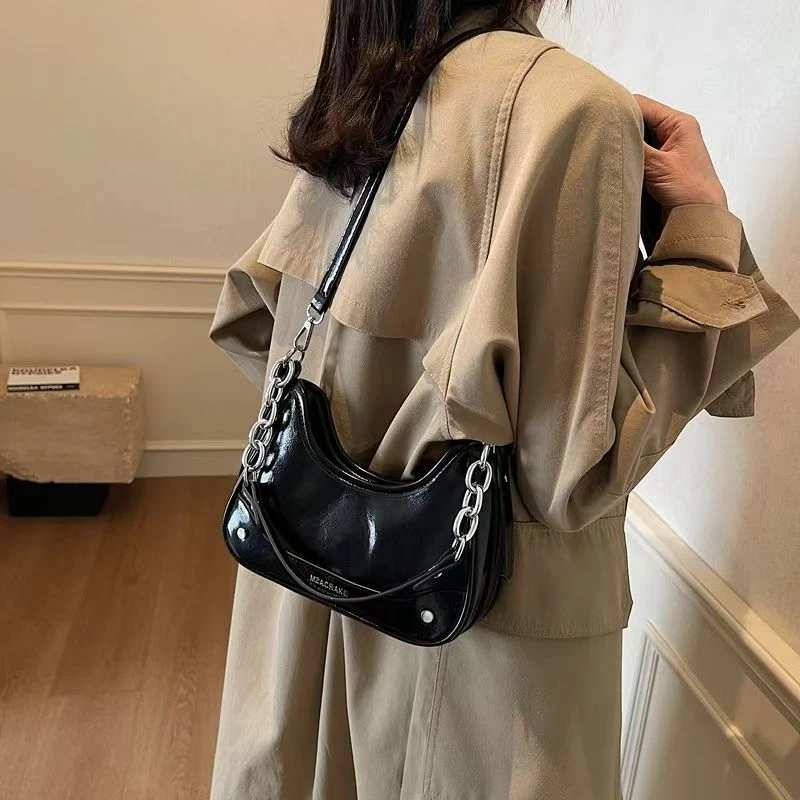 美美箱包直播链接  默认微瑕