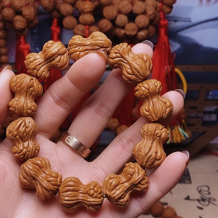 桃核吊坠龙纹桃枭