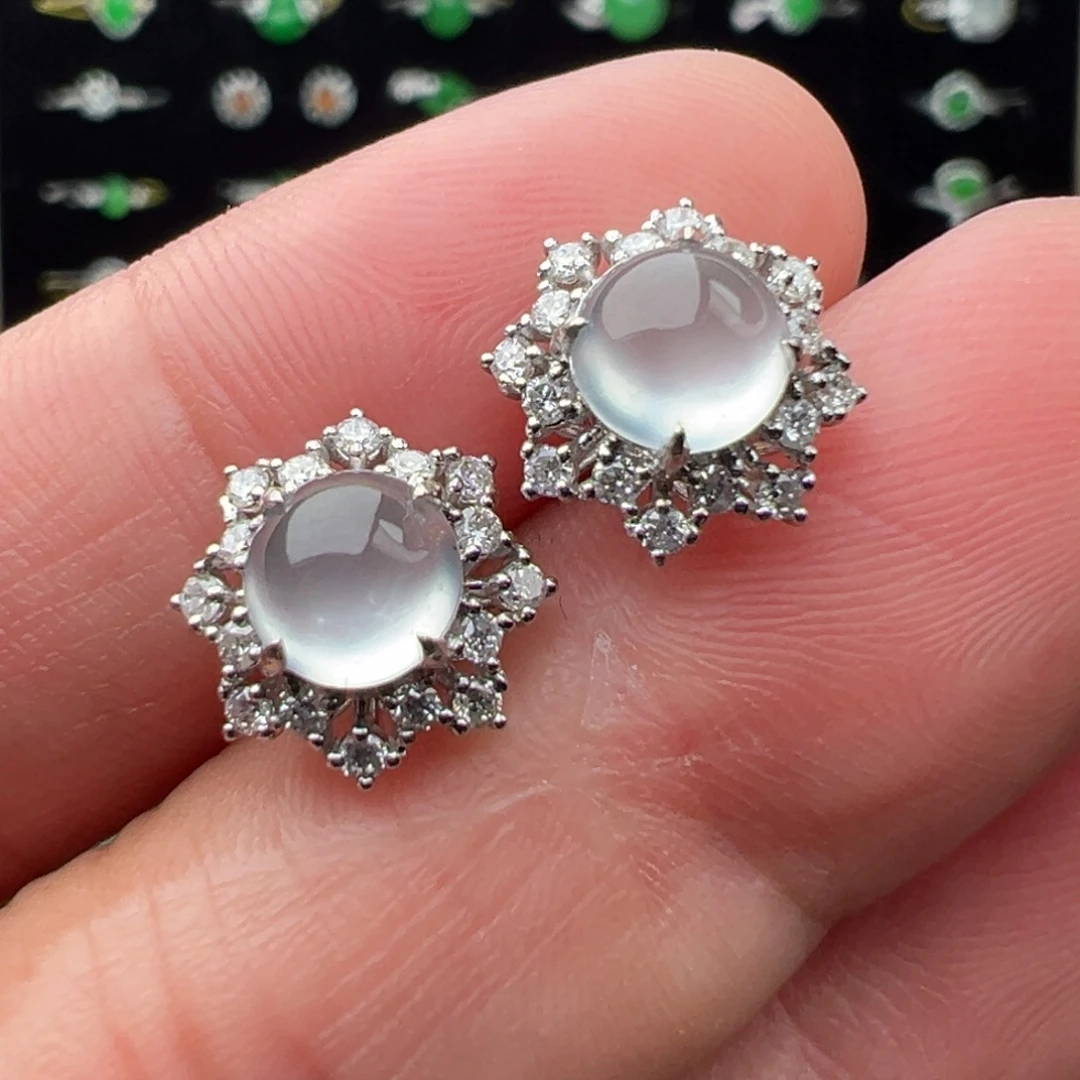 翡翠18K金镶嵌耳饰蛋面6.1