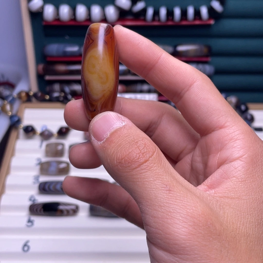 贝***堡玛瑙/玉髓合金颈饰