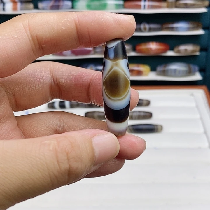 老***童玛瑙/玉髓未镶嵌颈饰