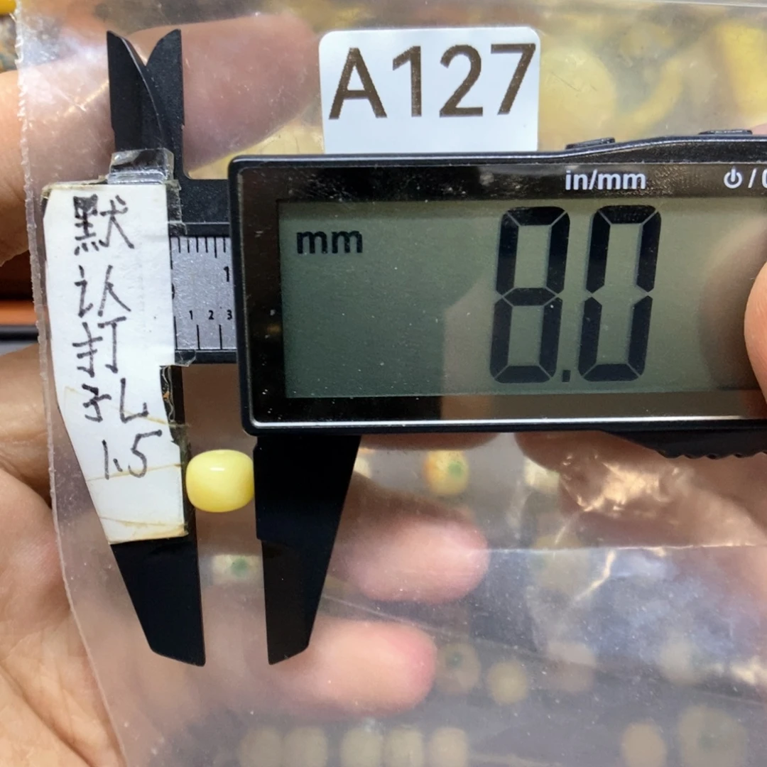 裸石蜜蜡未镶嵌满蜡奶白
