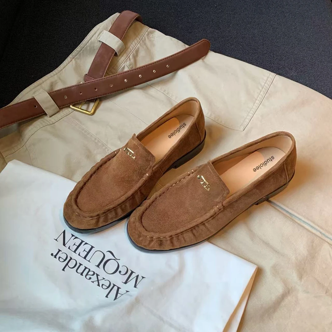 葡萄妈studiolee 老钱风圆头褶皱复古低跟通勤百搭懒人乐福鞋女