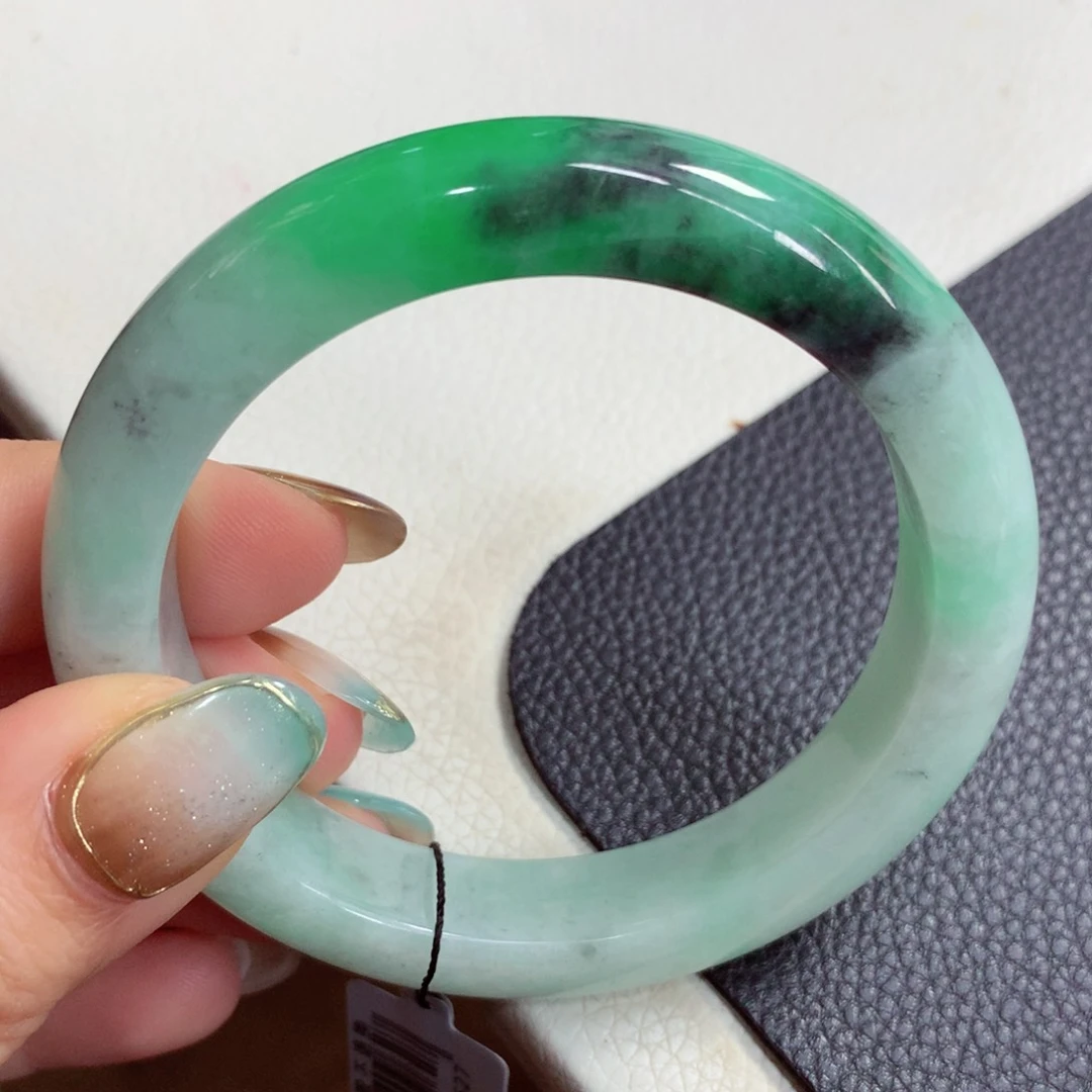 未镶嵌手镯翡翠缅甸