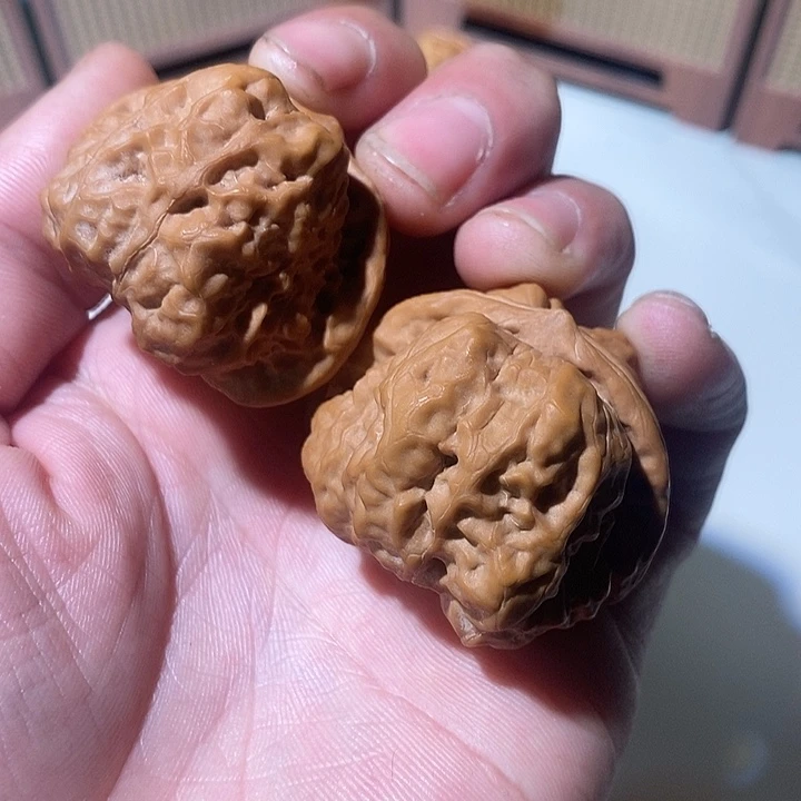 小***管精品文玩核桃蛤蟆头