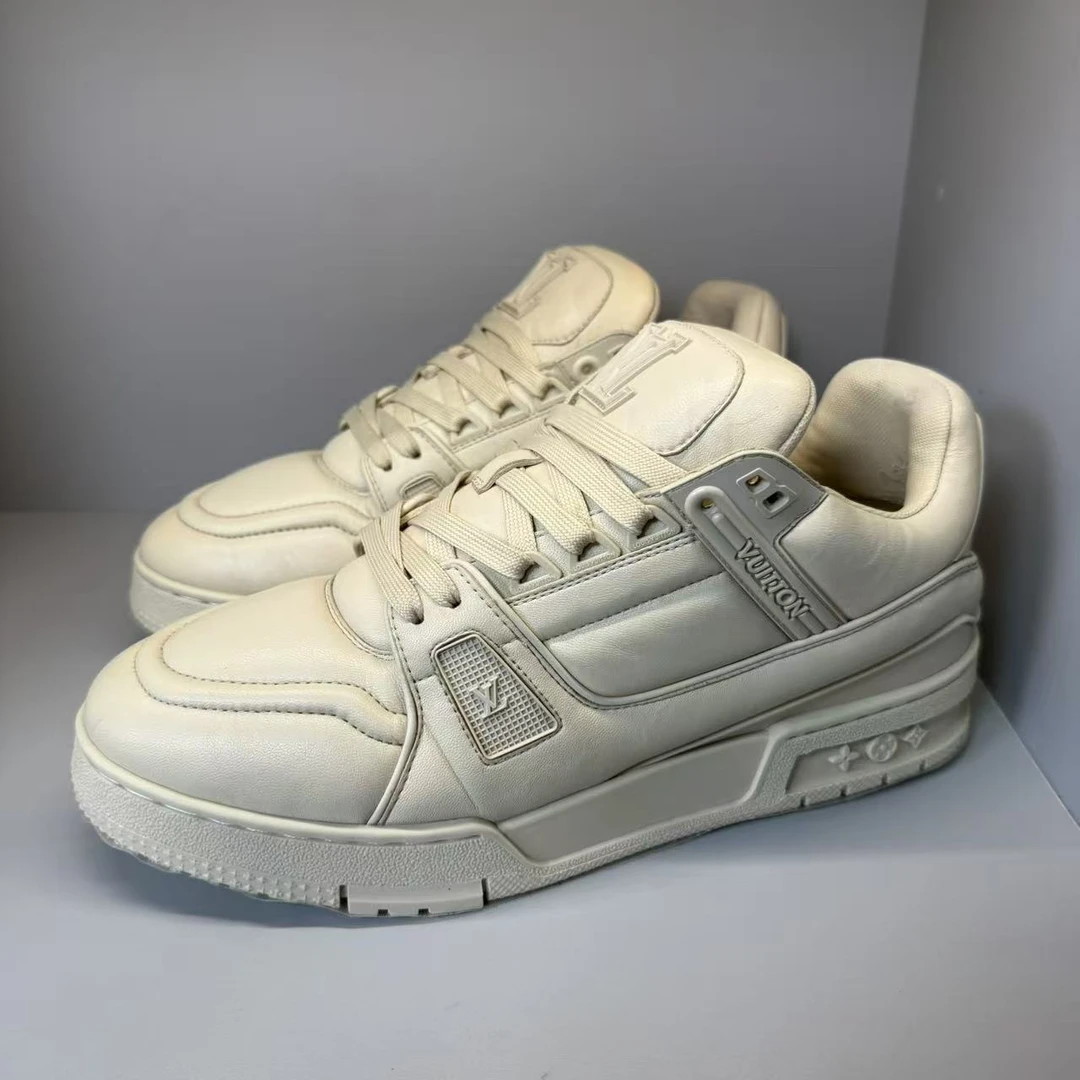 90新 LouisVuitton/路易威登 米黄色trainer板鞋41欧码 ddm3031