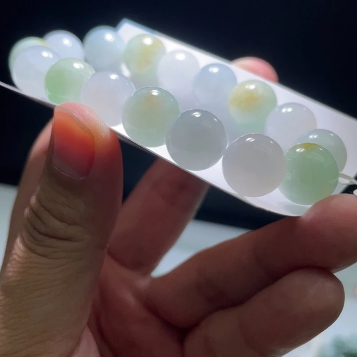 定制翡翠未镶嵌无***事翡翠卡12+