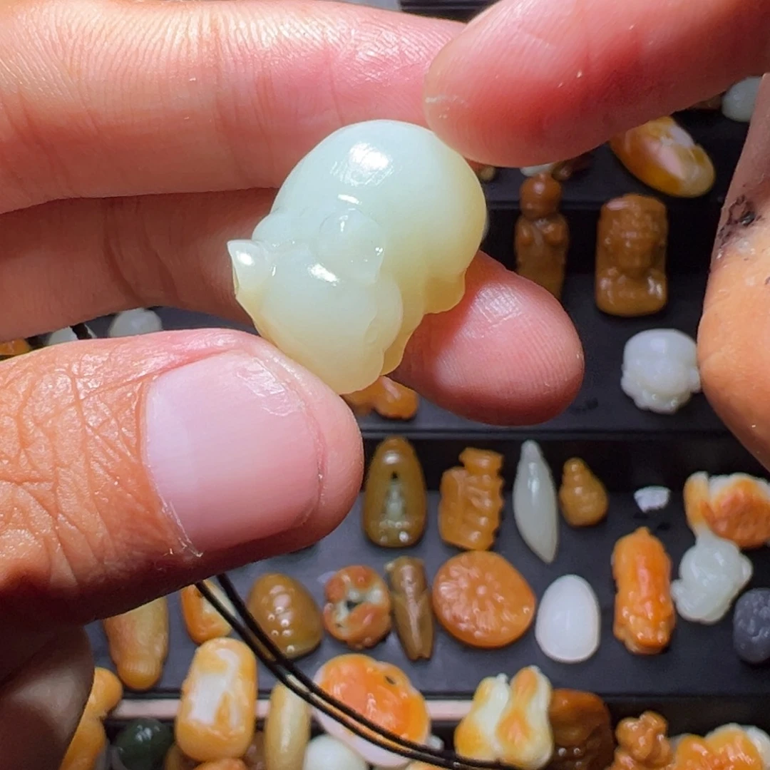 和田玉未镶嵌颈饰?***&