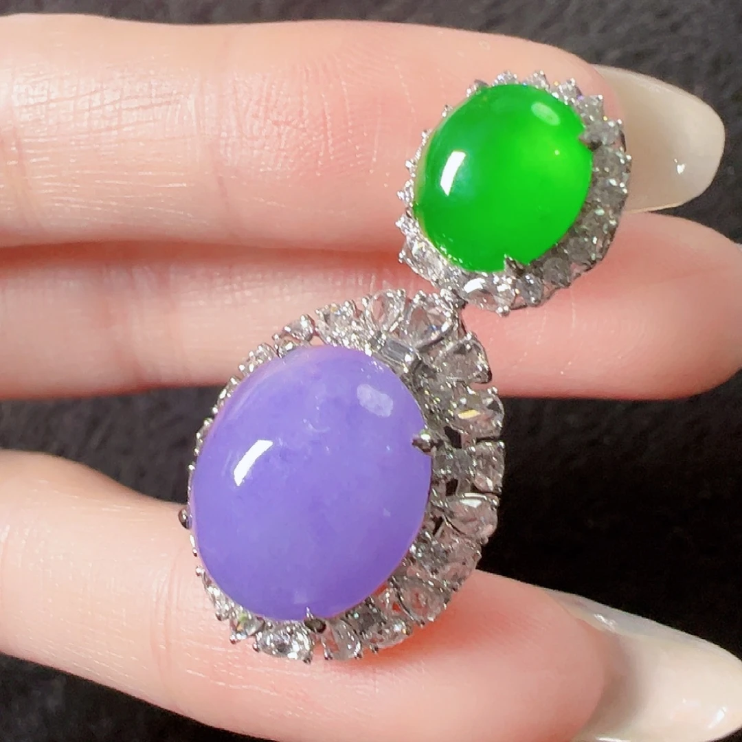 翡翠18K金镶嵌颈饰签收后24小时鉴赏期，过时不退