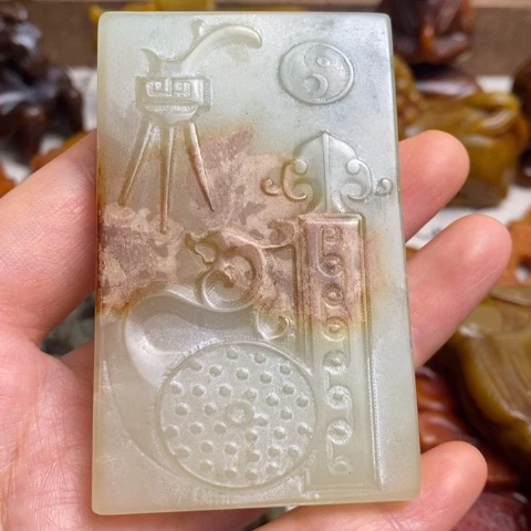 蛇纹石玉未镶嵌颈饰17