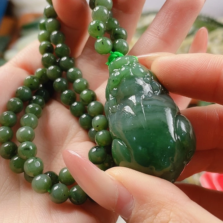 未镶嵌和田玉挂件