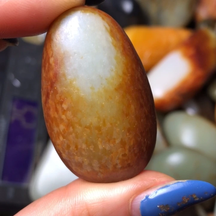 和田玉未镶嵌珠宝奇石