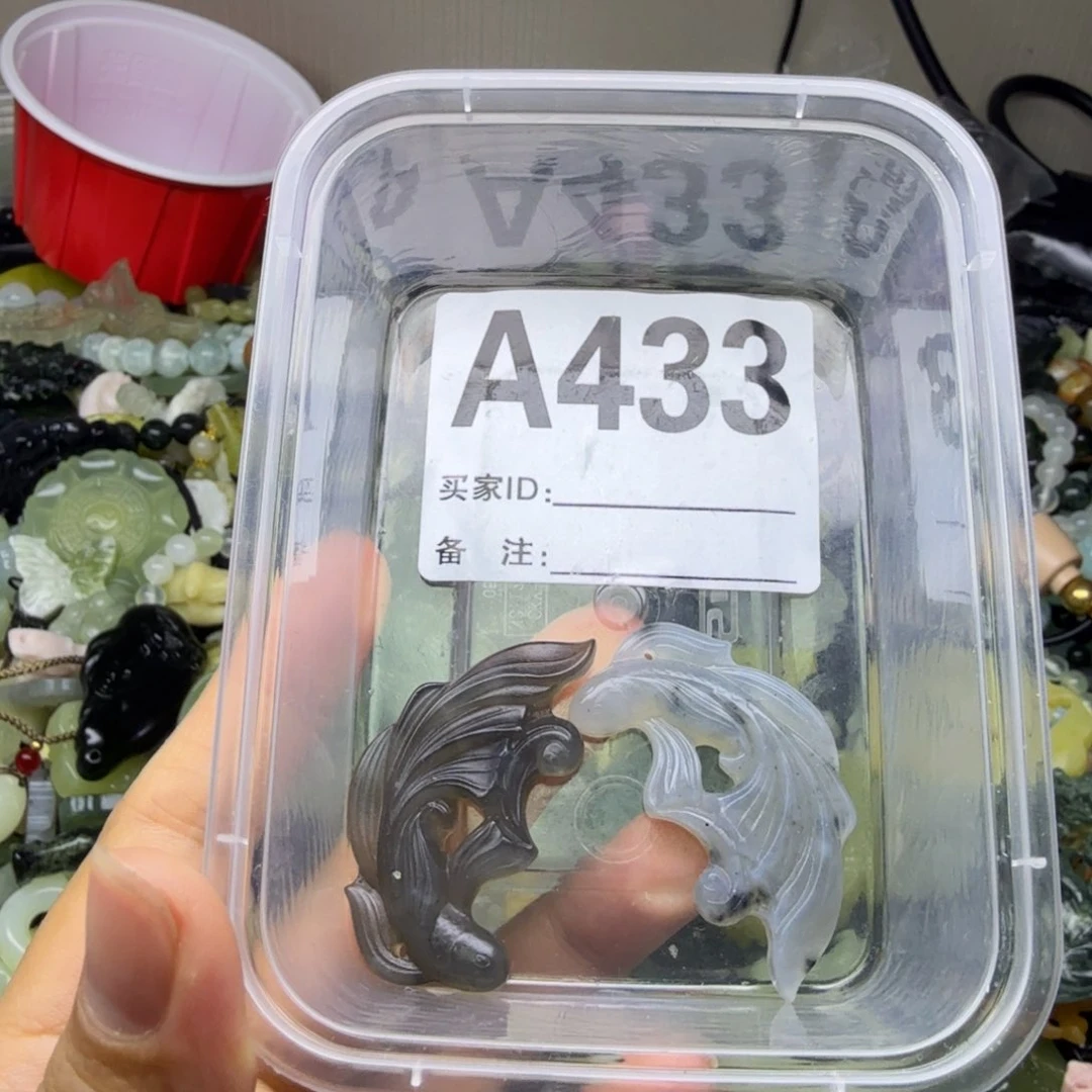 蛇纹石玉合金颈饰