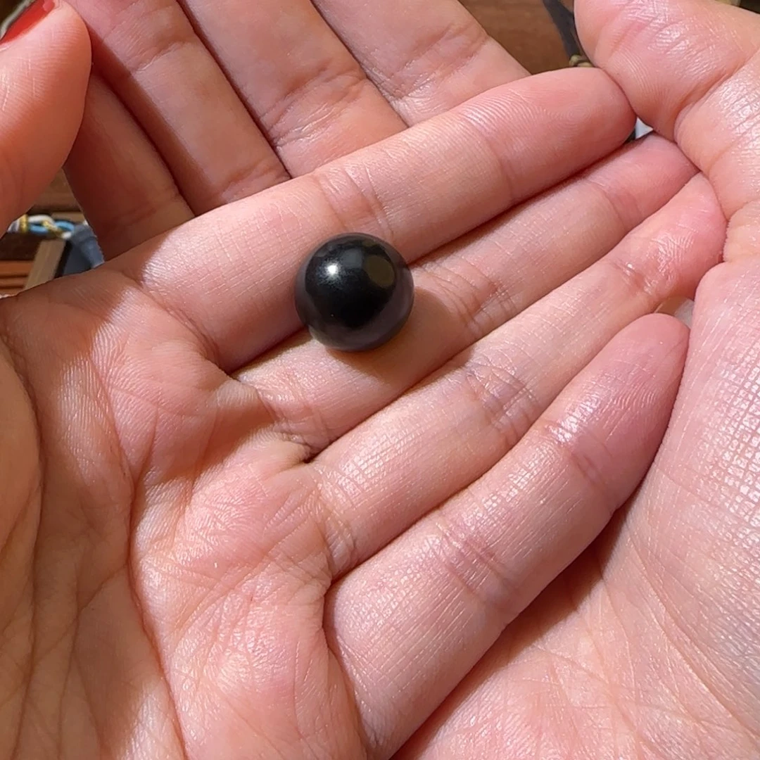 草***青颈饰未镶嵌和田玉