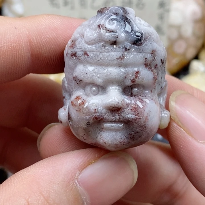 颈饰未镶嵌硅化珊瑚（珊瑚玉）