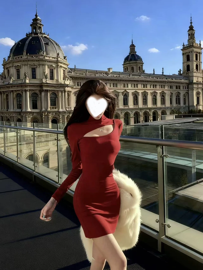 Crainfull【丝绒缪斯】圣诞限定半高领镂空露背纯欲包臀连衣裙