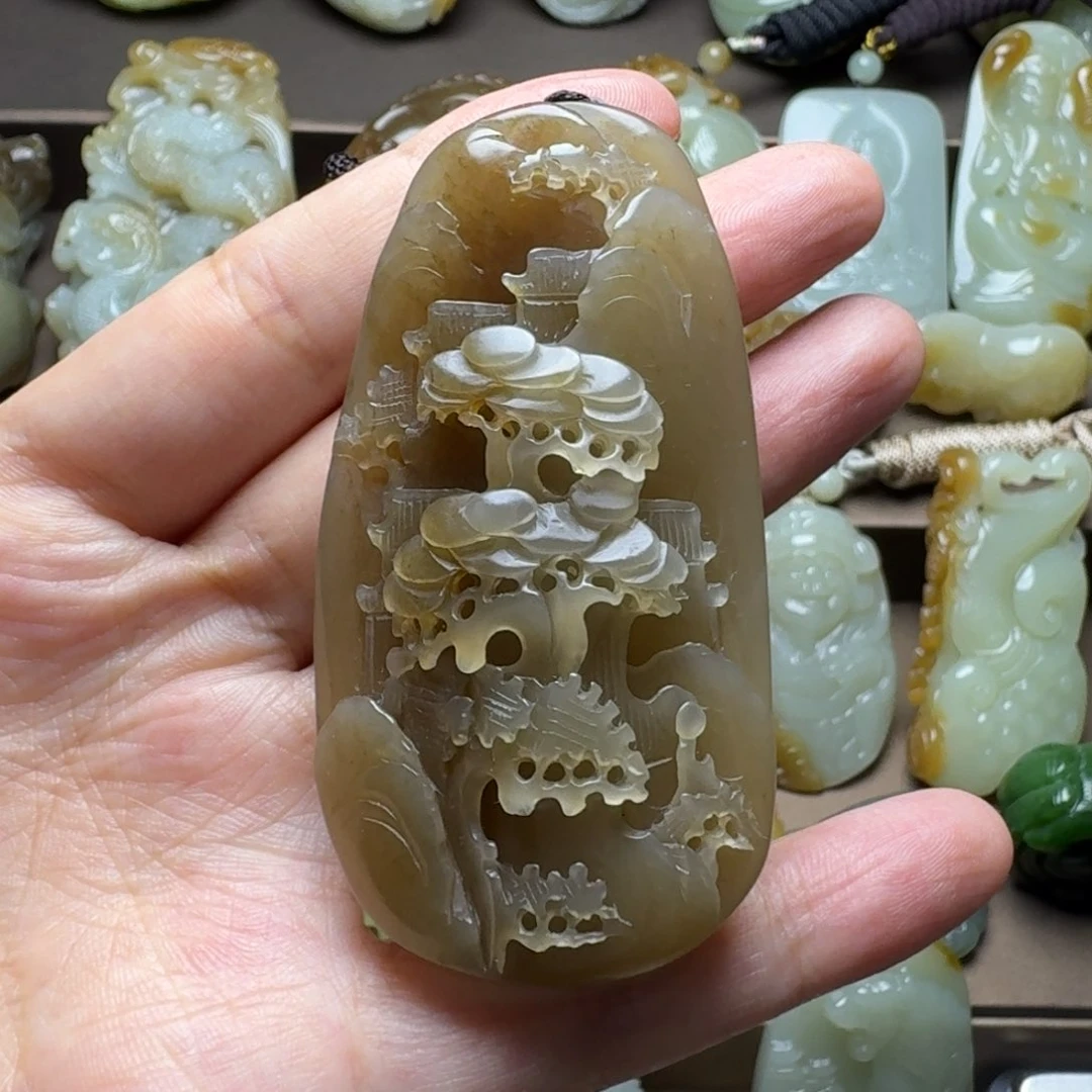 和田玉未镶嵌颈饰