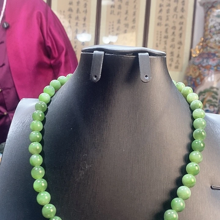 和田玉颈饰合金精美