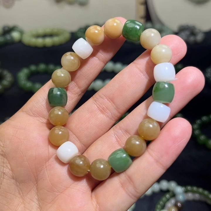 和田玉未镶嵌手链卡10