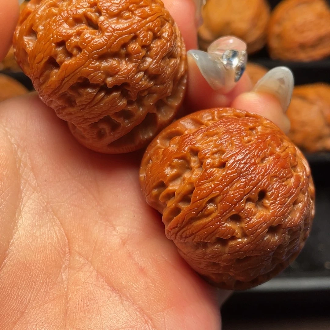 文玩核桃把件秦岭山脉核桃