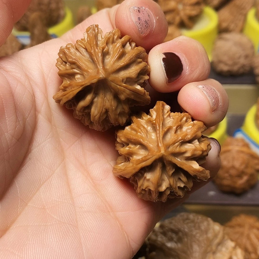 吊坠文玩核桃三棱