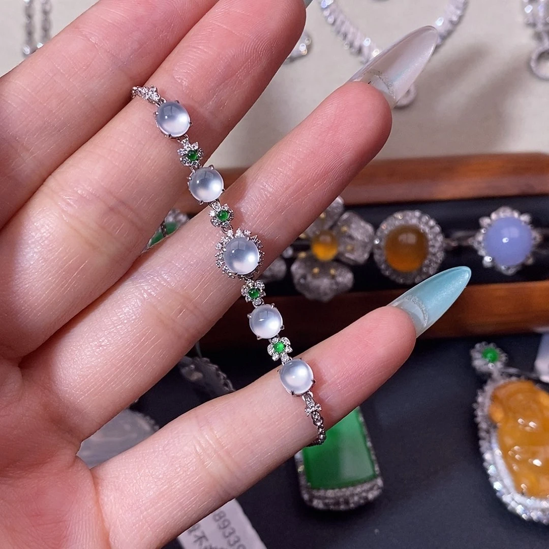 18K金镶嵌手链翡翠蛋面