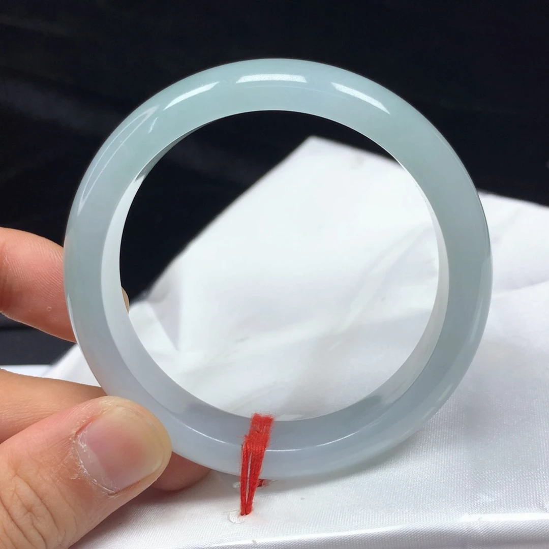 翡翠手镯（圆镯）未镶嵌55.1