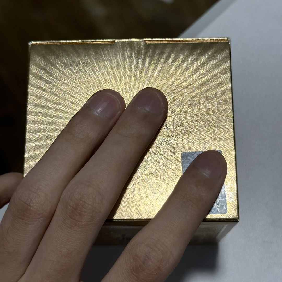 60g 27年7月过期 金色盒子面霜