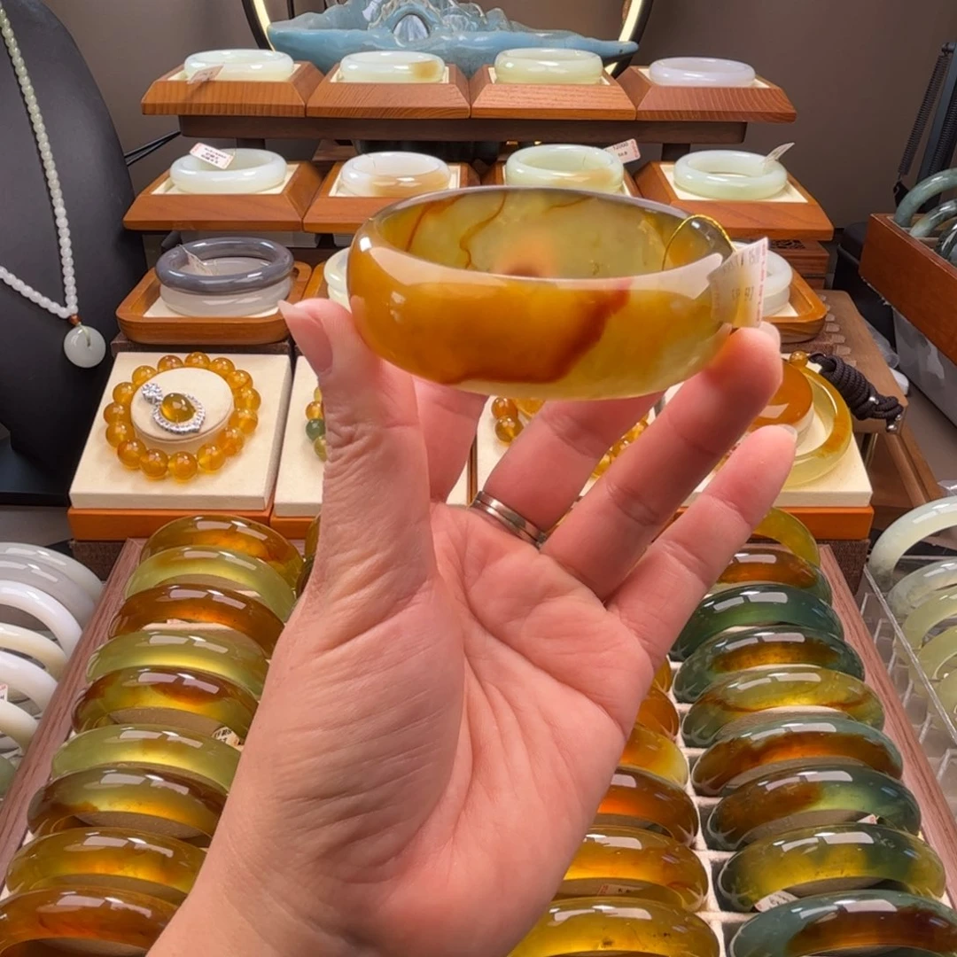 蛇纹石玉未镶嵌手镯58