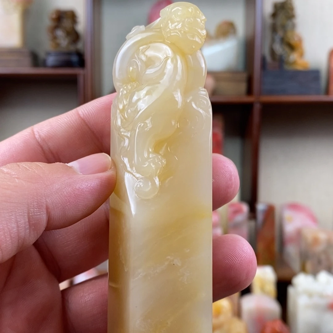 巴林石印石巴林石手工雕古兽钮章