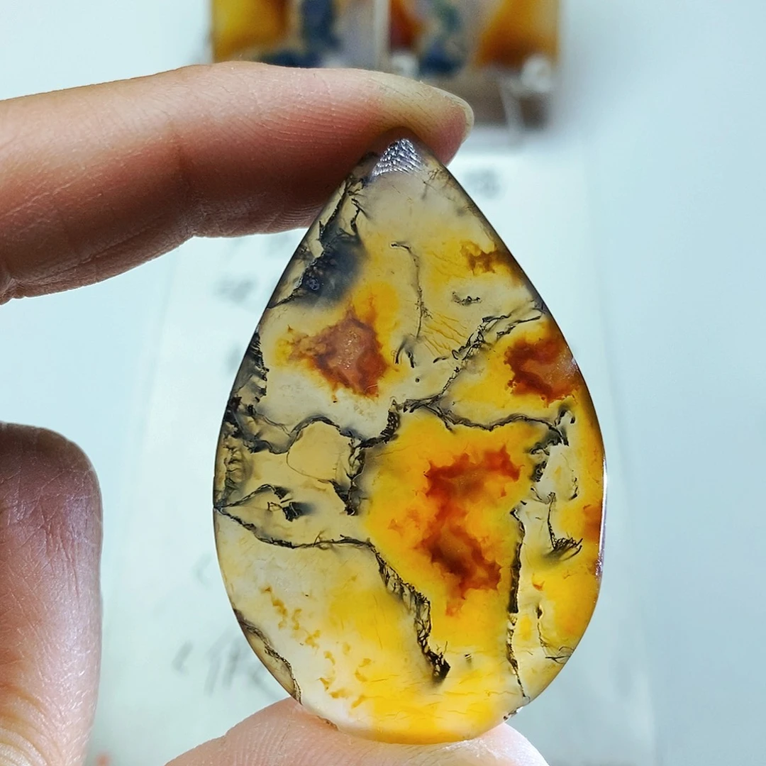 玛瑙/玉髓颈饰未镶嵌劉***活