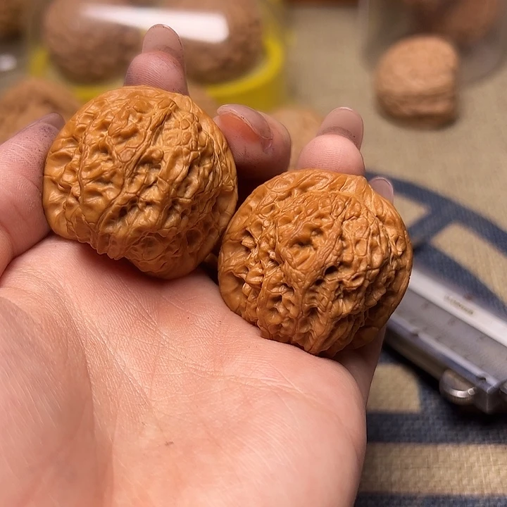 吊坠文玩核桃血麒麟