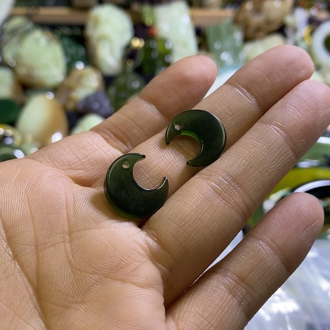 岫玉未镶嵌耳环yidui