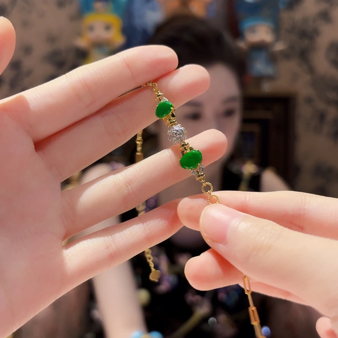 18K金镶嵌手链翡翠手链