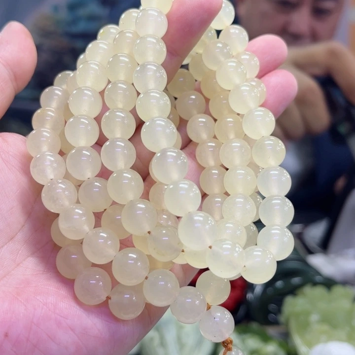 蛇纹石玉颈饰未镶嵌阔*