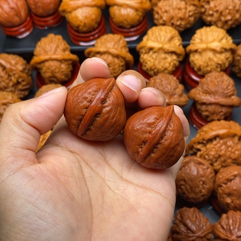 【闪购商品】文玩核桃把件貔貅