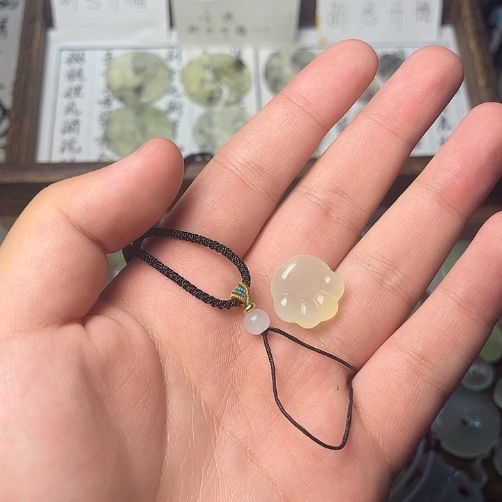 合金蛇纹石玉………….