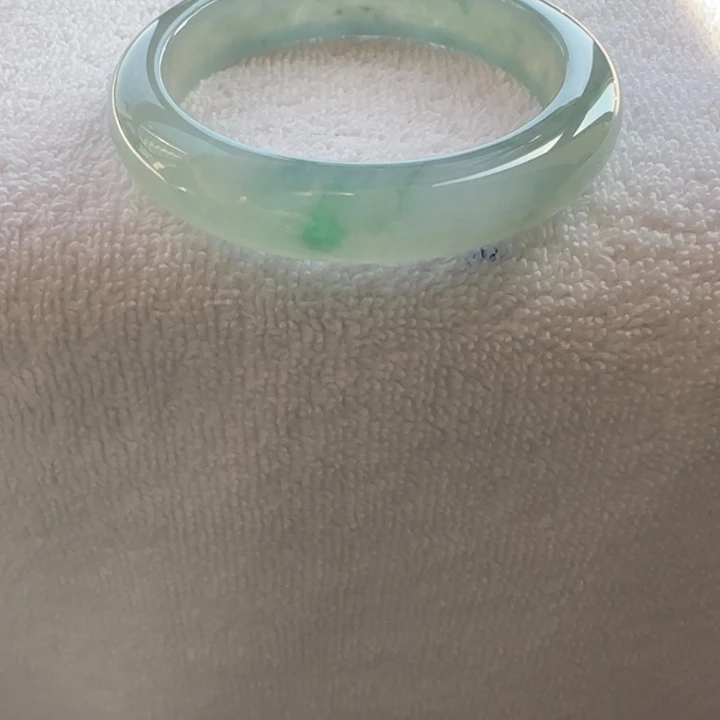 翡翠未镶嵌手镯糯冰金丝绿